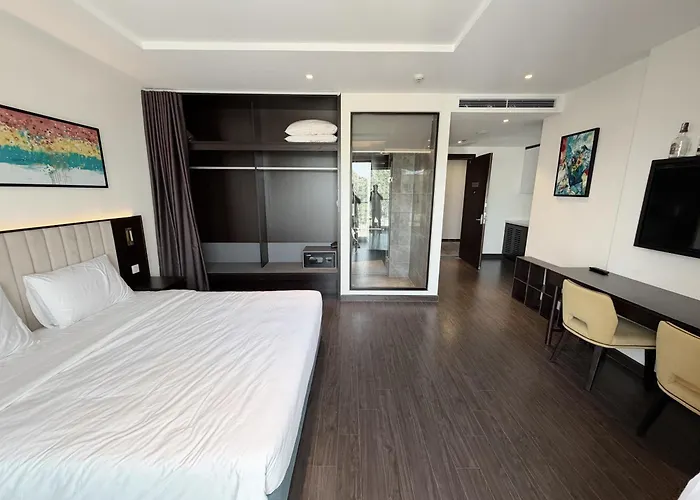 Ho The Sapphire - View Bien Hạ Long